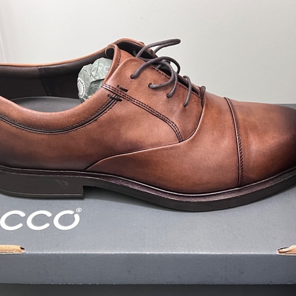 Size 12 Ecco Dress Shoes